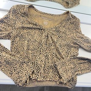 AE Cheetah print long sleeve crop top
